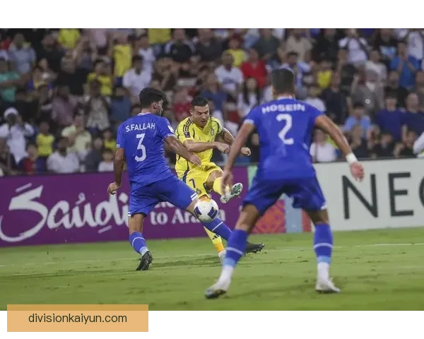 阿什拉夫转会传闻再起 沙特俱乐部持续关注其动向